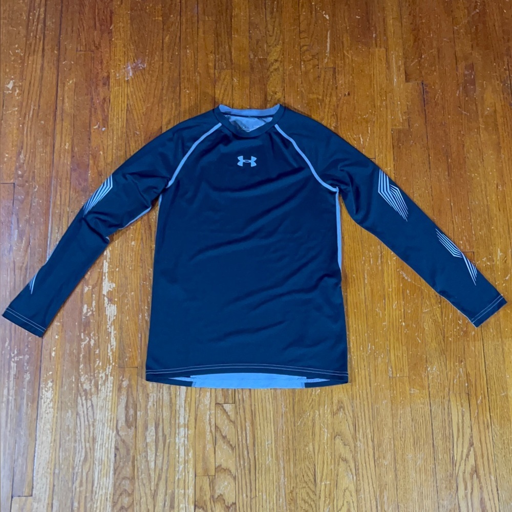 UnderArmour Black Long Sleeve Shirt brand new kids compression shirt athlete pro